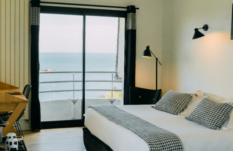 villas leshydrangeas hotel vue mer bretagne